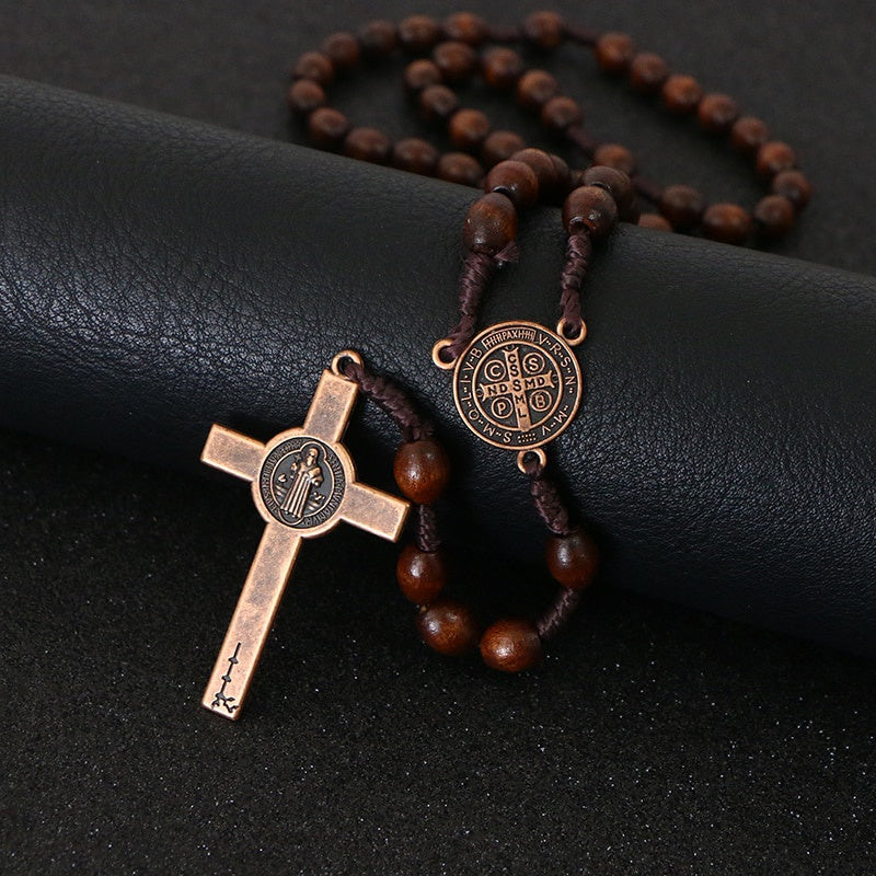 Colar Terço de Madeira com Cruz de Jesus e Contas