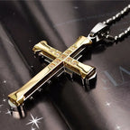 Colar de Aço Inoxidável com Cruz de Jesus em Cristal