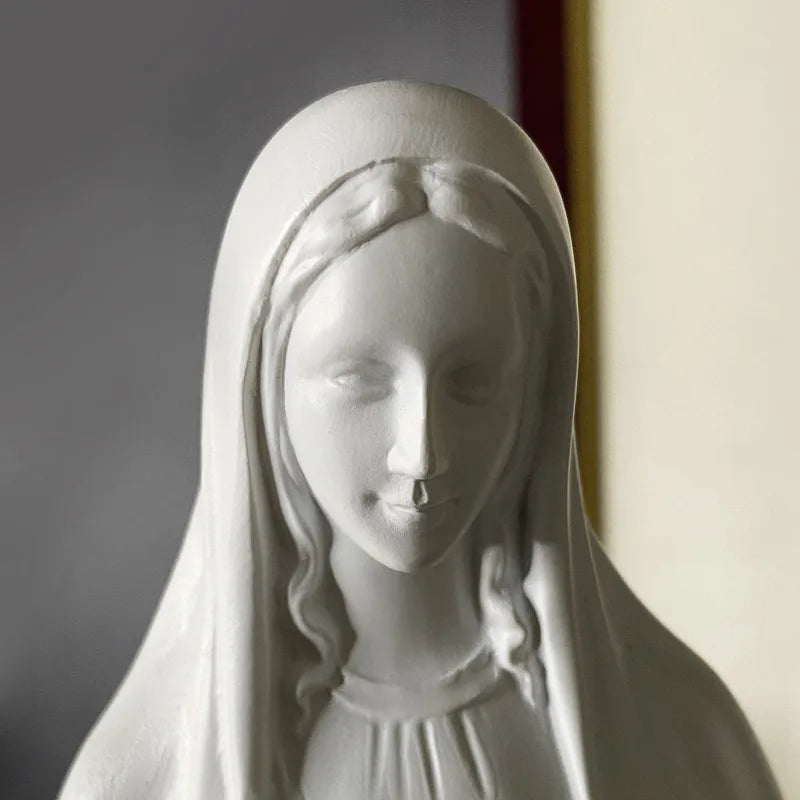 Estátua Nossa Senhora de Lourdes em Resina – Estilo Religioso Católico