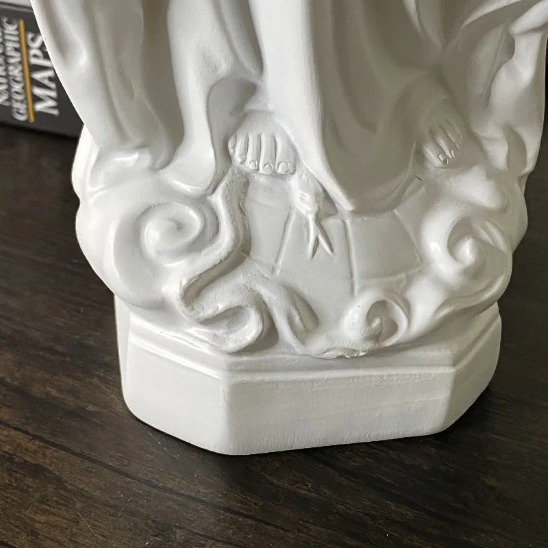 Estátua Nossa Senhora de Lourdes em Resina – Estilo Religioso Católico