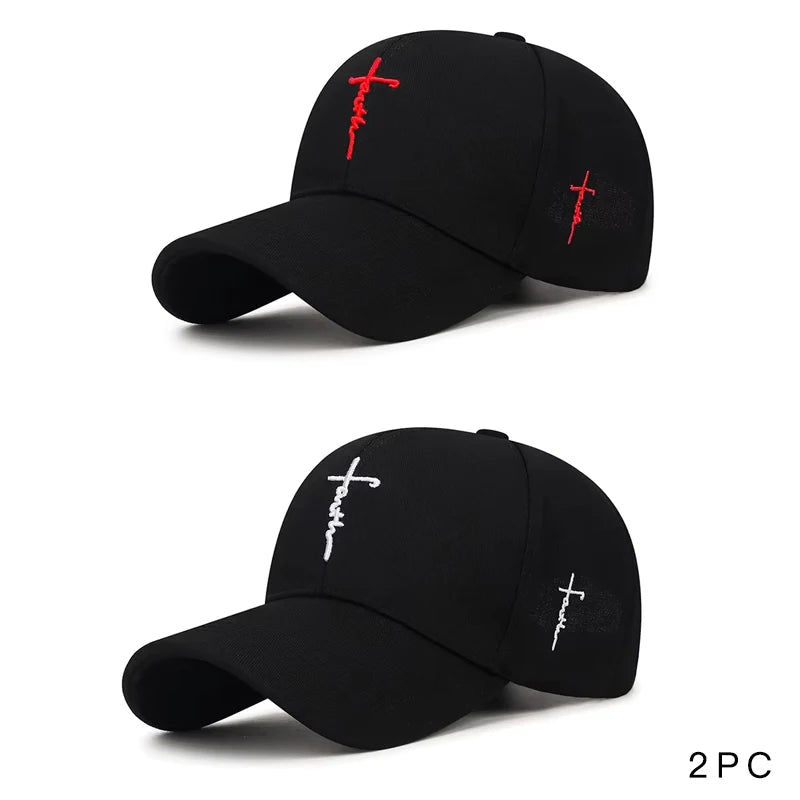 Boné Clássico com Bordado de Cruz